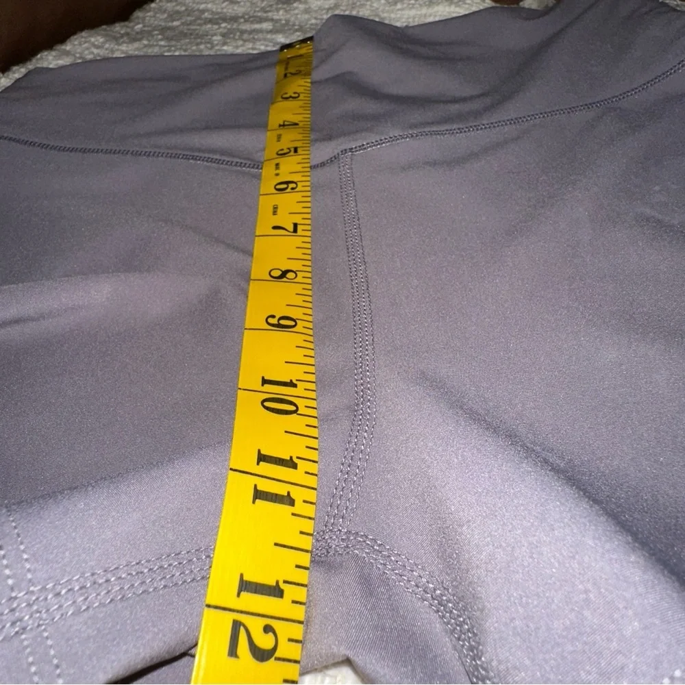 UEC BLOCHsculpt 3 Inch Short Bike Shorts Sz Medium Color-Winter Iris